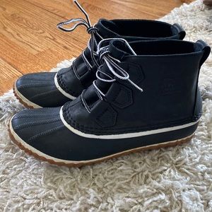 Black Sorel Boots